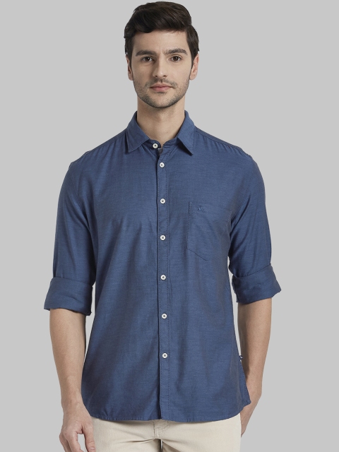 

Parx Men Blue Regular Fit Solid Casual Shirt