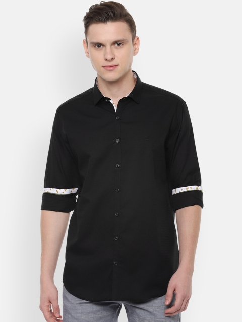 

V Dot Men Black Slim Fit Solid Casual Shirt