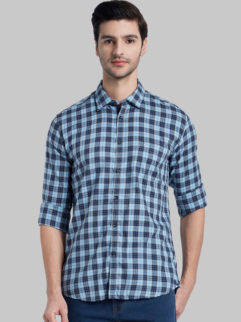 

Parx Men Blue Regular Fit Checked Casual Shirt