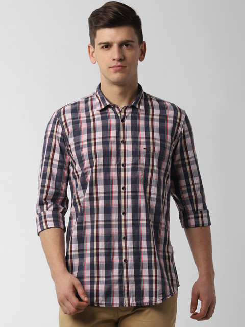 

Peter England Casuals Men Grey & Red Slim Fit Checked Casual Shirt