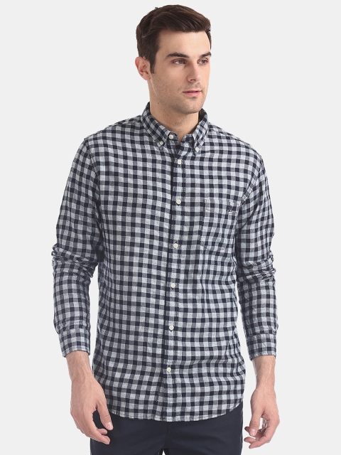 

Aeropostale Men Blue Regular Fit Checked Casual Shirt