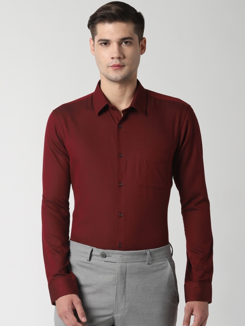 

Peter England Men Maroon Regular Fit Solid Formal Shirt