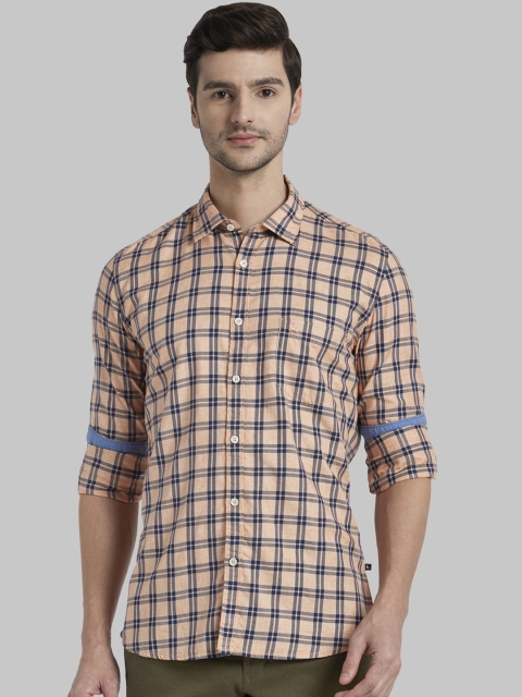

Parx Men Orange Regular Fit Checked Casual Shirt