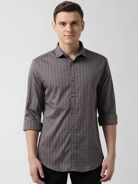 

Peter England Men Charcoal Grey Slim Fit Checked Casual Shirt