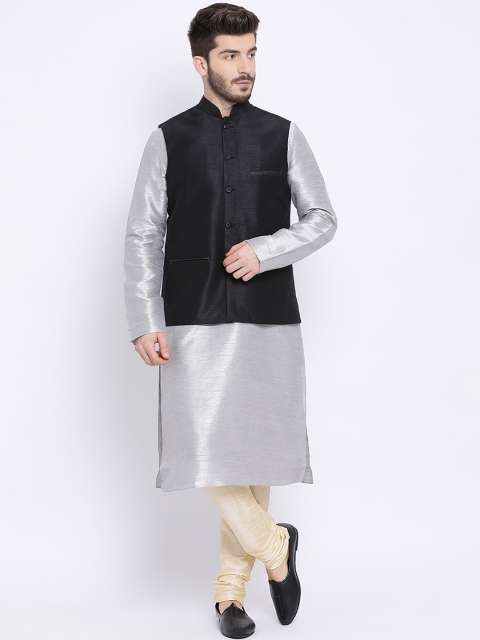 

NAMASKAR Men Black & Silver-Toned Solid Kurta with Churidar