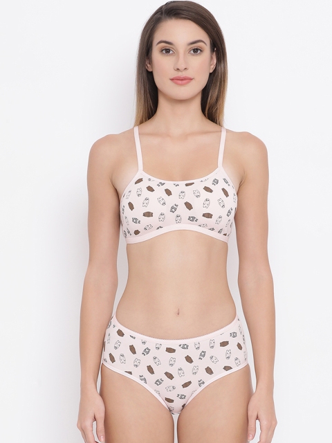 

Clovia Women Pink Printed Padded Non-Wired Teen Bra & Hipster Panty COMBBP10228