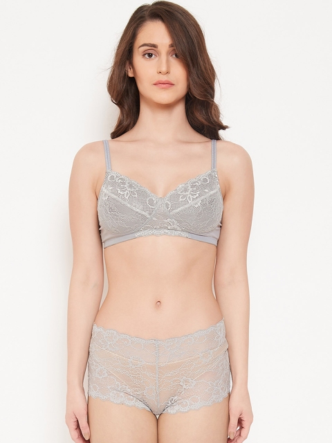 

Clovia Women Grey Lace Lingerie Set BP1875P0532B