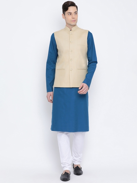 

NAMASKAR Men Teal Blue & White Solid Kurta with Churidar