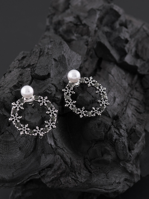 E2O Black & Silver-Toned Circular Studs