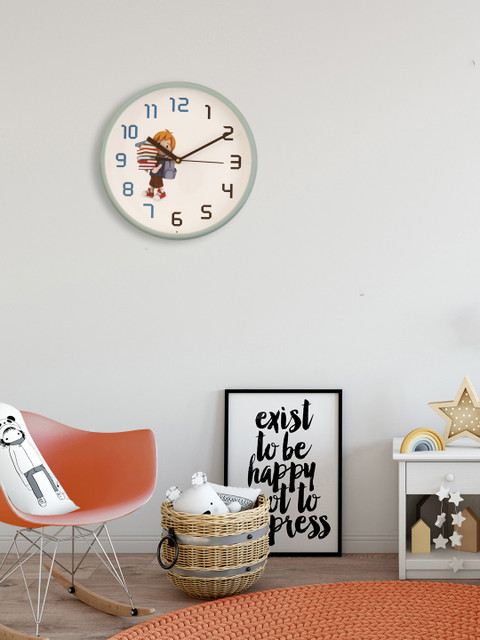 

eCraftIndia Blue & Off-White Handcrafted Round Solid Analogue Wall Clock
