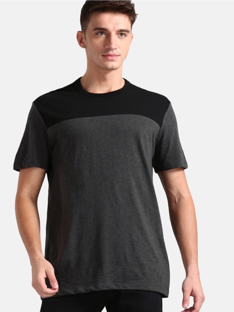 

GAP Men Grey Vintage Slub Jersey Colourblocked Round Neck T-shirt