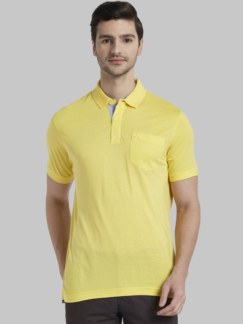 

Parx Men Yellow Solid Polo Collar T-shirt