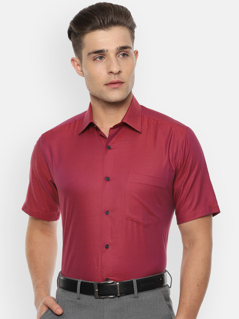 

Van Heusen Men Red Regular Fit Solid Formal Shirt