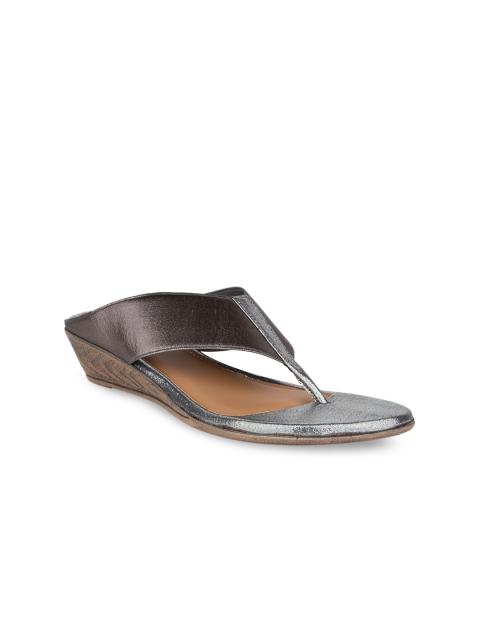 

SOLES Women Silver-Toned Solid Wedges