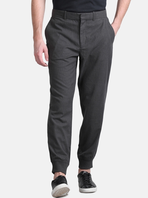 

GAP Men Grey Striped Regular Fit Joggers