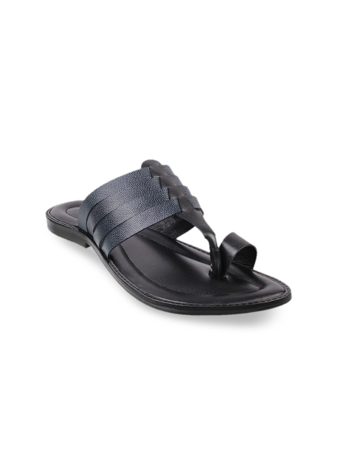 

Metro Men Blue Solid Sandals