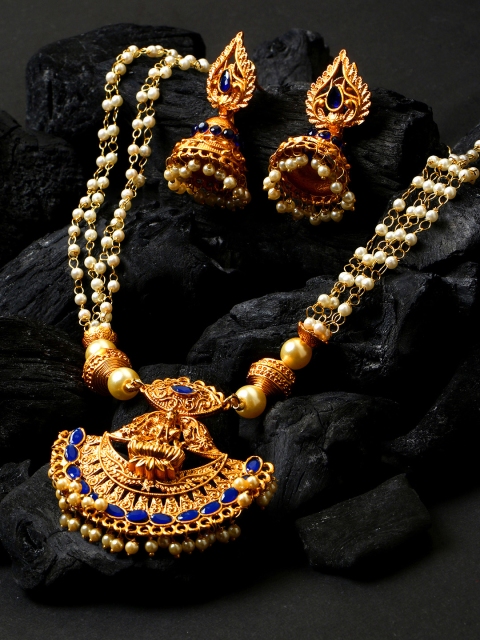 

ANIKAS CREATION Women Gold-Plated Goddess Lakshmi Temple Jewellery Set