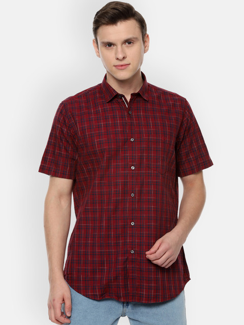 

Van Heusen Sport Men Maroon Slim Fit Checked Casual Shirt