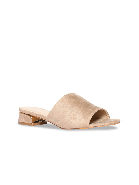 

Stride Women Beige Solid Heels