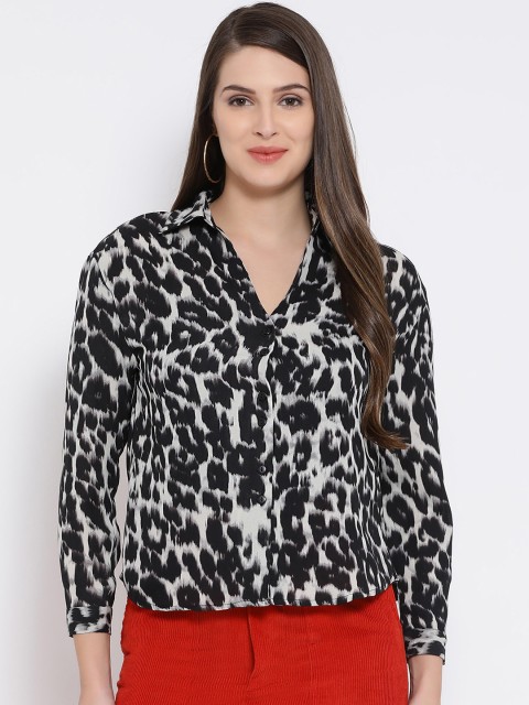 

Oxolloxo Women White & Black Regular Fit Animal Printed Casual Shirt