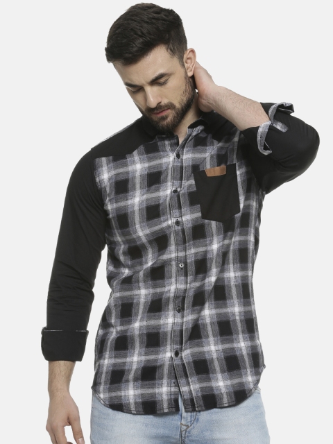 

Campus Sutra Men Black & White Regular Fit Checked Casual Shirt
