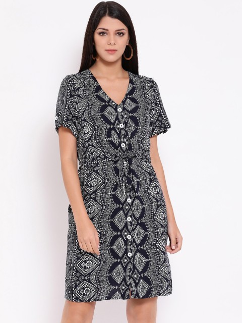 

Oxolloxo Women Black & White Printed Fit and Flare Dress