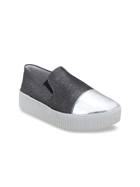 

ZAPATOZ Women Grey Slip-On Sneakers