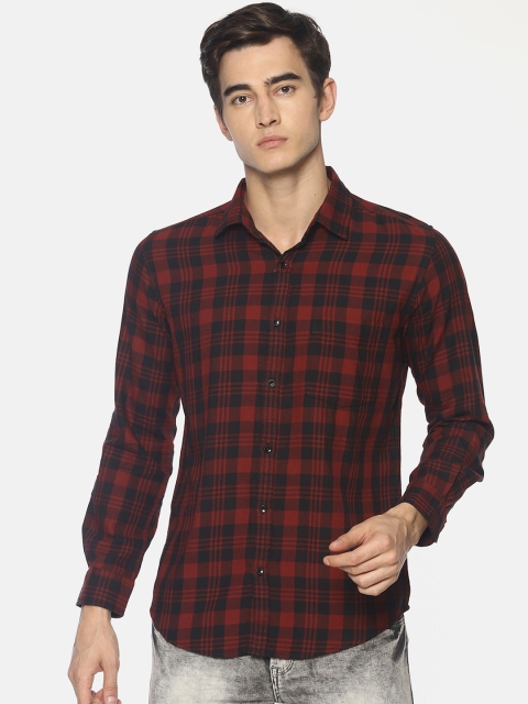 

IVOC Men Maroon & Black Slim Fit Checked Casual Shirt
