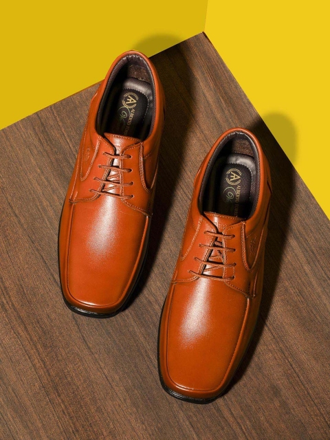 

Alberto Torresi Men Brown Solid Semi-Formal Derby Shoes, Tan