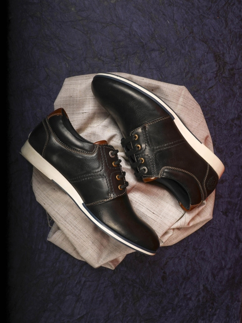 

Alberto Torresi Men Black Derbys