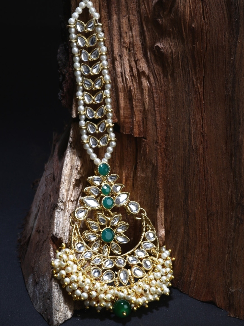 

ANIKAS CREATION Gold-Plated Green Handcrafted Maang Tikka