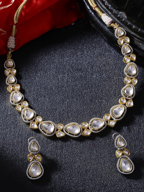 

Tistabene Women Gold-Plated & White Kundan Studded Jewellery Set
