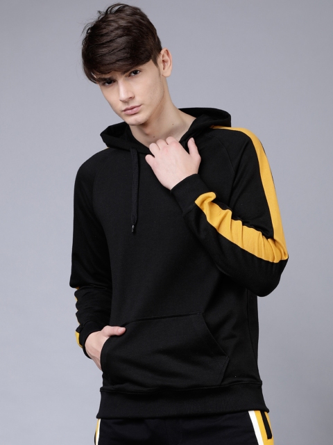 

HIGHLANDER Men Black & Yellow Solid Hooded Sweatshirt