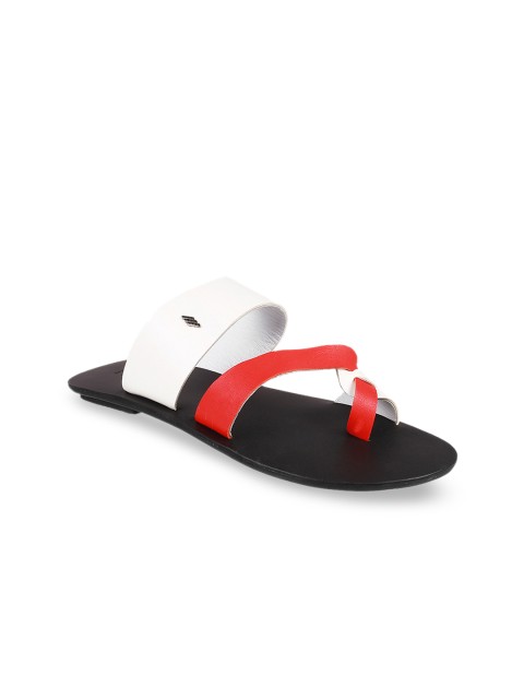 

Metro Men White & Red Comfort Sandals