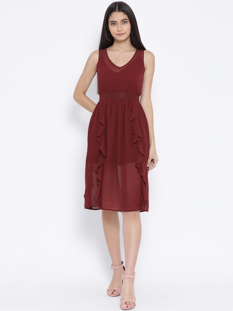 

Oxolloxo Women Maroon Solid Fit and Flare Dress