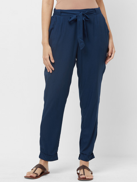 

109F Women Navy Blue Regular Fit Solid Regular Trousers