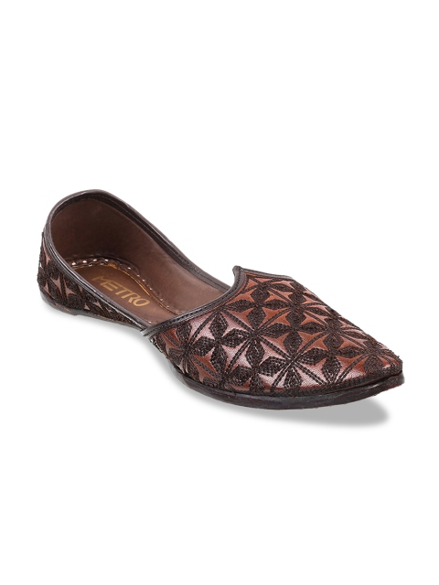

Metro Men Tan Brown Leather Mojaris