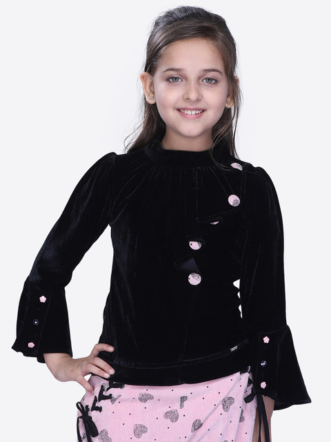 

CUTECUMBER Girls Black Solid Wrap Top