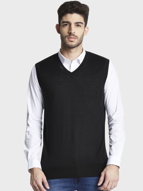 

ColorPlus Men Black Solid Sweater