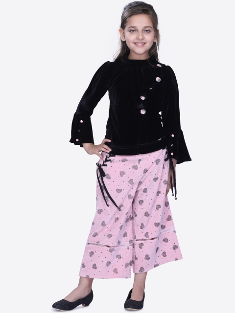 

CUTECUMBER Girls Black & Pink Solid Top with Trousers