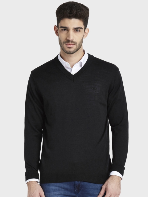

ColorPlus Men Black Solid Sweater