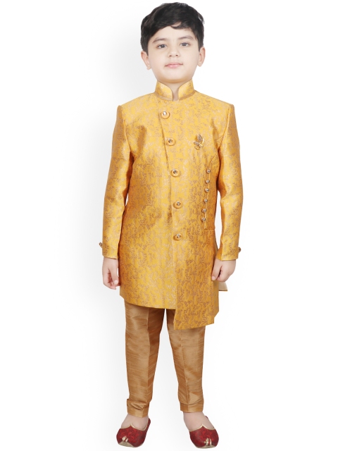 

SG YUVRAJ Boys Yellow & Gold-Toned Self Design Silk Sherwani Set
