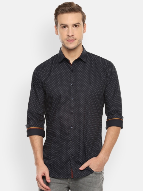 

V Dot Men Black Skinny Fit Printed Casual Shirt