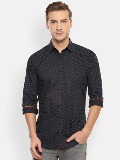 

V Dot Men Black Skinny Fit Printed Casual Shirt