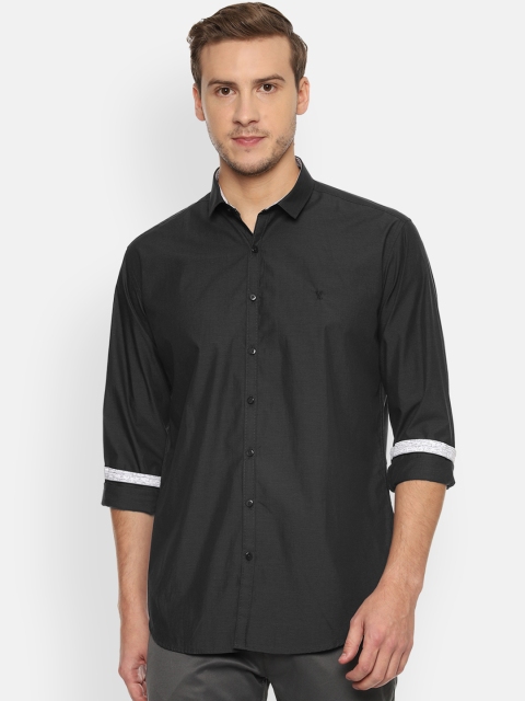 

V Dot Men Grey Slim Fit Striped Casual Shirt