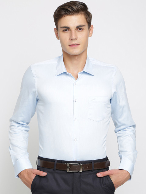 

Crocodile Men Blue Slim Fit Solid Formal Shirt