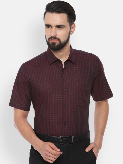 

Van Heusen Men Maroon Regular Fit Checked Formal Shirt