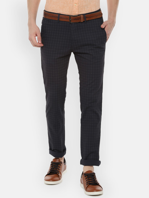 

V Dot Men Grey Slim Fit Checked Regular Trousers