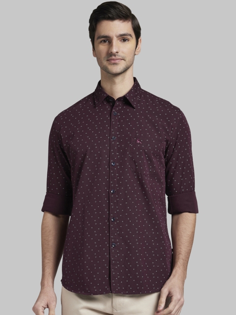 

Parx Men Maroon Regular Fit Printed Casual Shirt