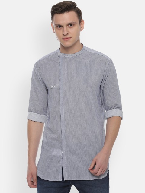 

V Dot Men Blue Slim Fit Striped Casual Shirt